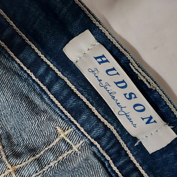 Hudson Jeans, size 30, signature low rise, boot cut, form fitting - Picture 5 of 6